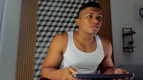 Snapshot of khen_west1 chatting on 03.01.25 khen_west1 online show from 03.01.25