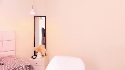 Khloe online show from 02.04.26