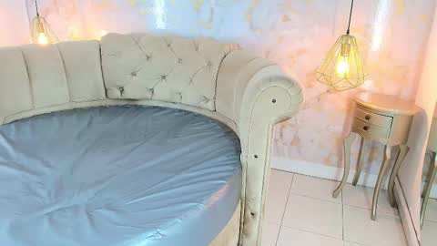 Khloe online show from 02.18.26