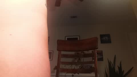 Snapshot of khloeexoxo chatting on 11.26.25 Khloe online show from 11.26.25