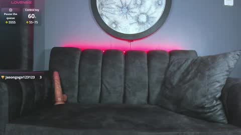 Khriss brown online show from 03.06.25