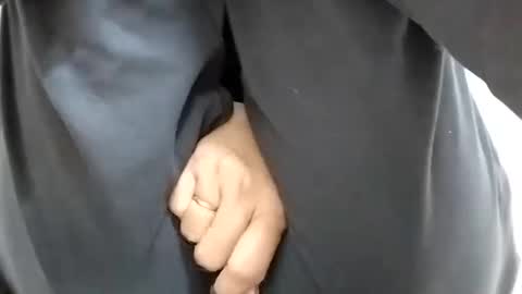 khushisinghh online show from 12.28.24