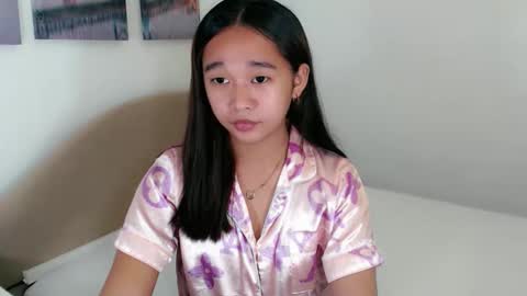 Snapshot of kiara_bedisa143 chatting on 10.07.25 i love bella online show from 10.07.25