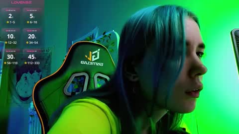 Kira online show from 09.10.25