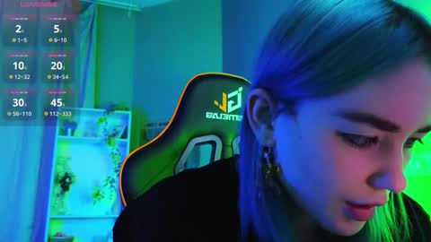 Kira online show from 09.17.25