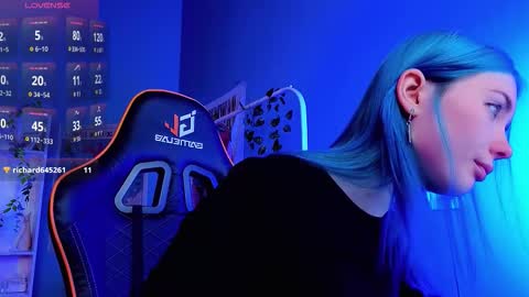 Kira online show from 09.29.25