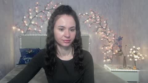 Snapshot of kiaracriegs chatting on 04.22.26 Kara online show from 04.22.26