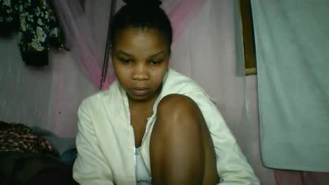 Snapshot of kiarah_69 chatting on 05.13.26 kiarah 69 online show from 05.13.26