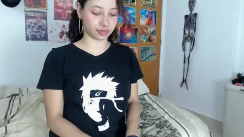 Snapshot of kiaralenon chatting on 11.08.25 kiaralenon online show from 11.08.25