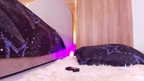 kiaralopez_ online show from 03.20.26