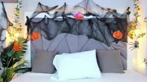 kiarha  online show from 11.01.25