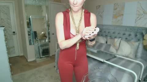 Snapshot of kiarose chatting on 11.03.25 Kia Rose online show from 11.03.25