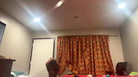 Snapshot of kibrombariu45 chatting on 11.01.25 HunneysPlayRoom online show from 11.01.25