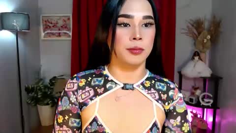 Im Mia online show from 11.14.25