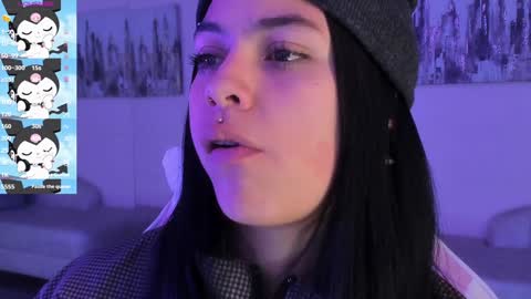 Snapshot of kiki_cams chatting on 01.23.25 kIKI online show from 01.23.25