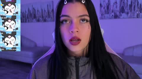 Snapshot of kiki_cams chatting on 01.23.25 kIKI online show from 01.23.25