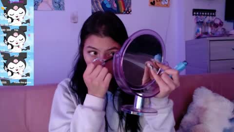 Snapshot of kiki_cams chatting on 02.11.25 kIKI online show from 02.11.25