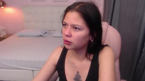 Snapshot of kiki_cams chatting on 09.19.25 kIKI online show from 09.19.25