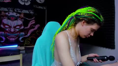 Kiki online show from 10.31.25