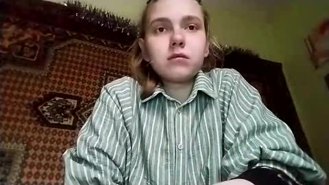 kikibang_ online show from 12.21.25