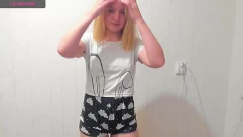 Mika and Miranda online show from 02.14.25