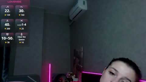 Kiki online show from 03.22.26