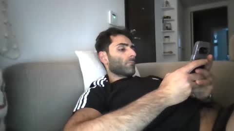 kikkus01 online show from 11.22.25