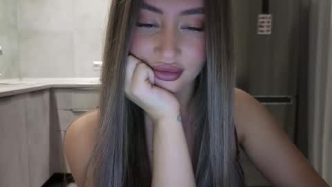 Snapshot of killer__girls chatting on 11.05.25 EvaAnna online show from 11.05.25