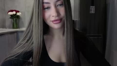 Snapshot of killer__girls chatting on 11.08.25 EvaAnna online show from 11.08.25