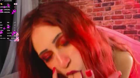 Snapshot of kim__dunn chatting on 11.29.25 CatherineBarkJamieWallace online show from 11.29.25