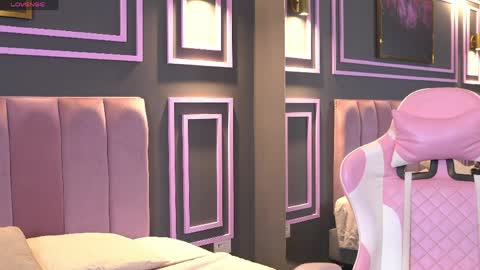 Kim online show from 04.17.26