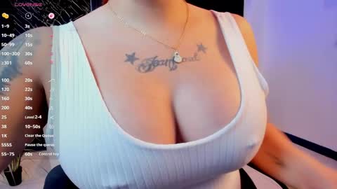 Kim online show from 04.18.26