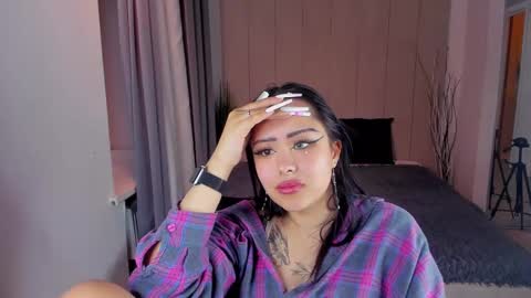 Kim online show from 02.14.25