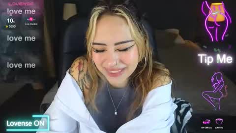 Kim online show from 10.14.25