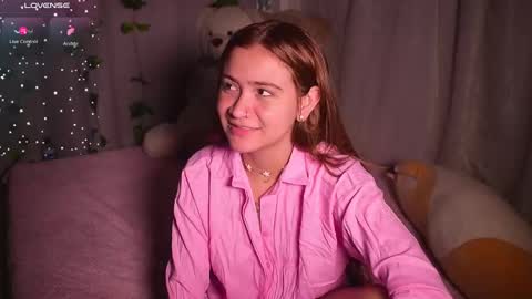 ISABELLA 3 online show from 01.21.25