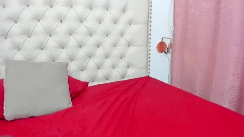 kim_eli online show from 12.15.24