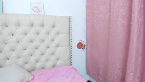 kim_eli online show from 02.09.25