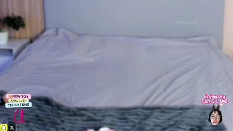 Kim Joi online show from 04.06.26