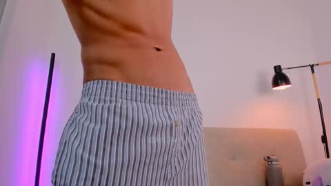 Kim Lian online show from 02.20.26