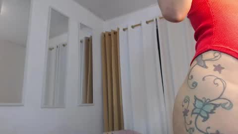 Snapshot of kim_lu29 chatting on 12.28.24 kim online show from 12.28.24