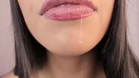 kim_mouth17 online show from 11.29.25