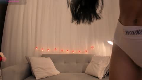 Kim online show from 12.21.25