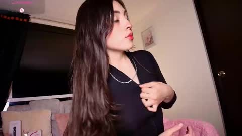 kim_tyler_ online show from 11.06.25