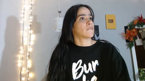 Kim  Yuk online show from 12.17.24