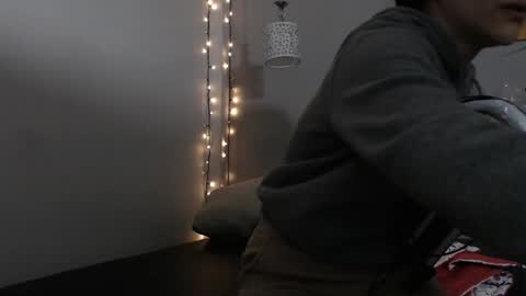 Kim  Yuk online show from 01.04.25