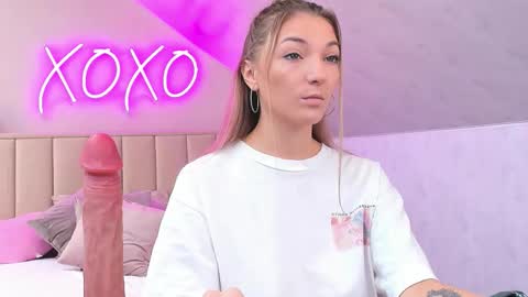 kimberlly_smith online show from 10.09.25