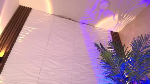 Snapshot of kimberly_gonzalez1 chatting on 11.07.25 kimberly gonzalez online show from 11.07.25