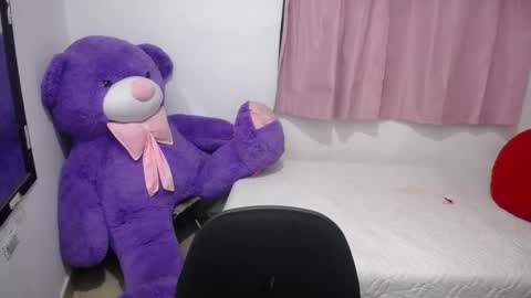 Kim online show from 11.26.25