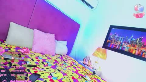 Your Queen KIM online show from 11.26.25