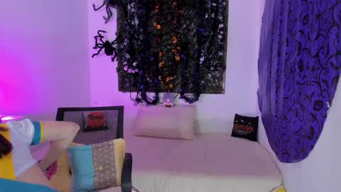 kimberly_thonson online show from 10.19.25